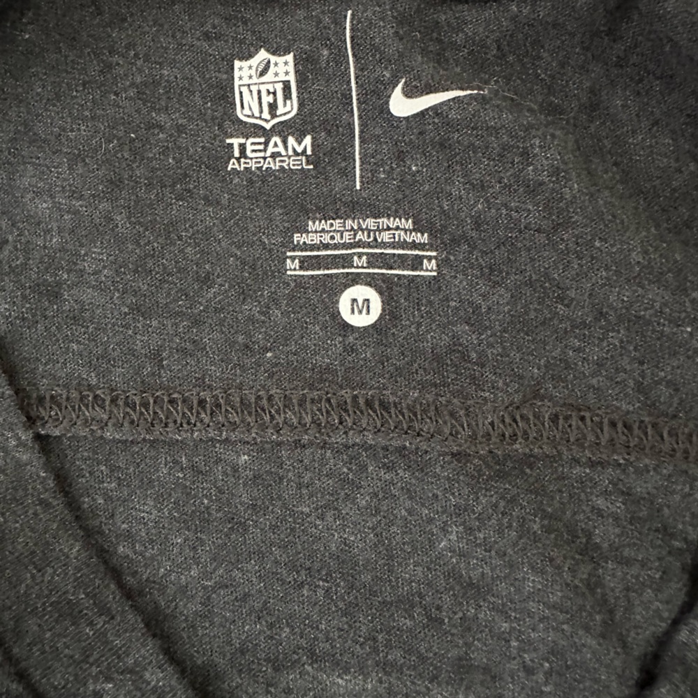 Nike NFL Team Apparel Pittsburgh Steelers Women’s M V-Neck Tee - Picture 5 of 5